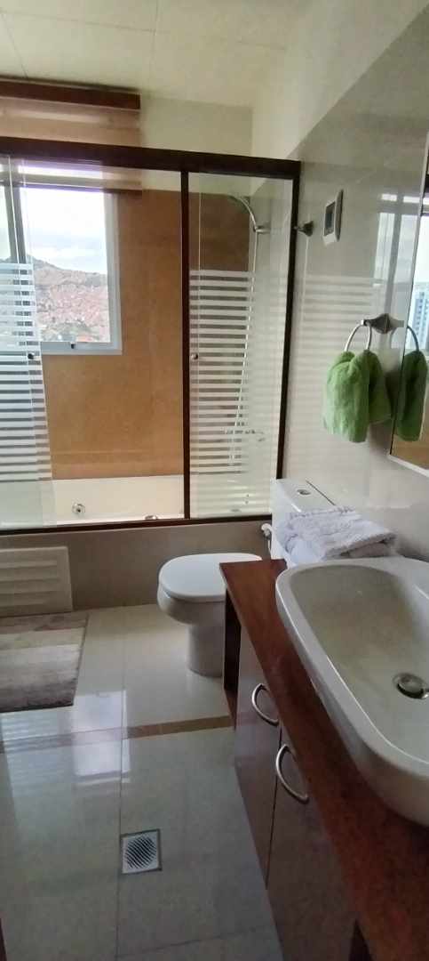 Departamento en AlquilerBAJO SOPOCACHI  Foto 11