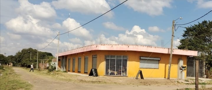 Local comercial URB. LAS PIEDADES, ZONA PAMPA DE LA ISLA, SANTA CRUZ  Foto 11