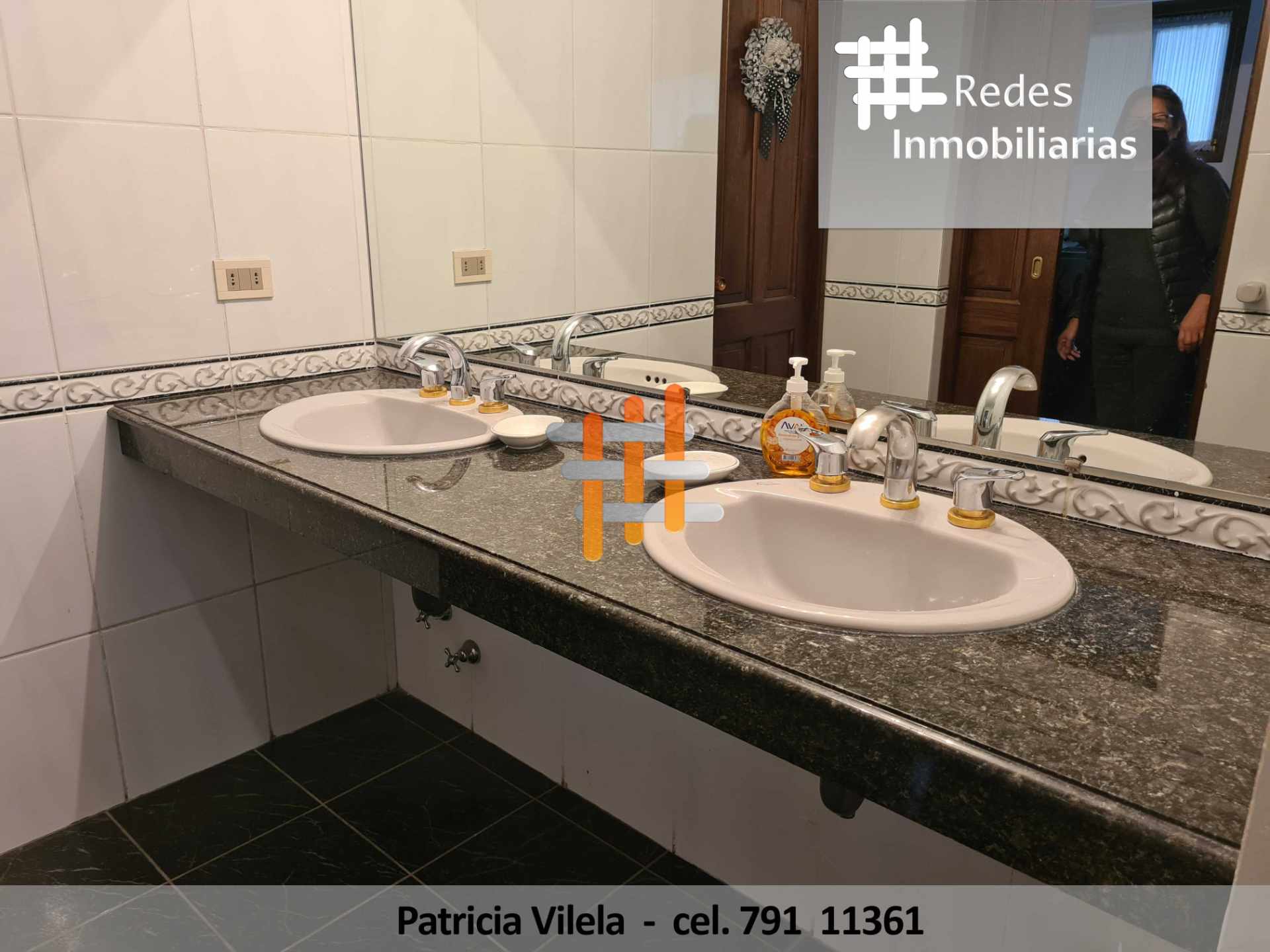 Casa en Achumani en La Paz 4 dormitorios 8 baños 4 parqueos Foto 14