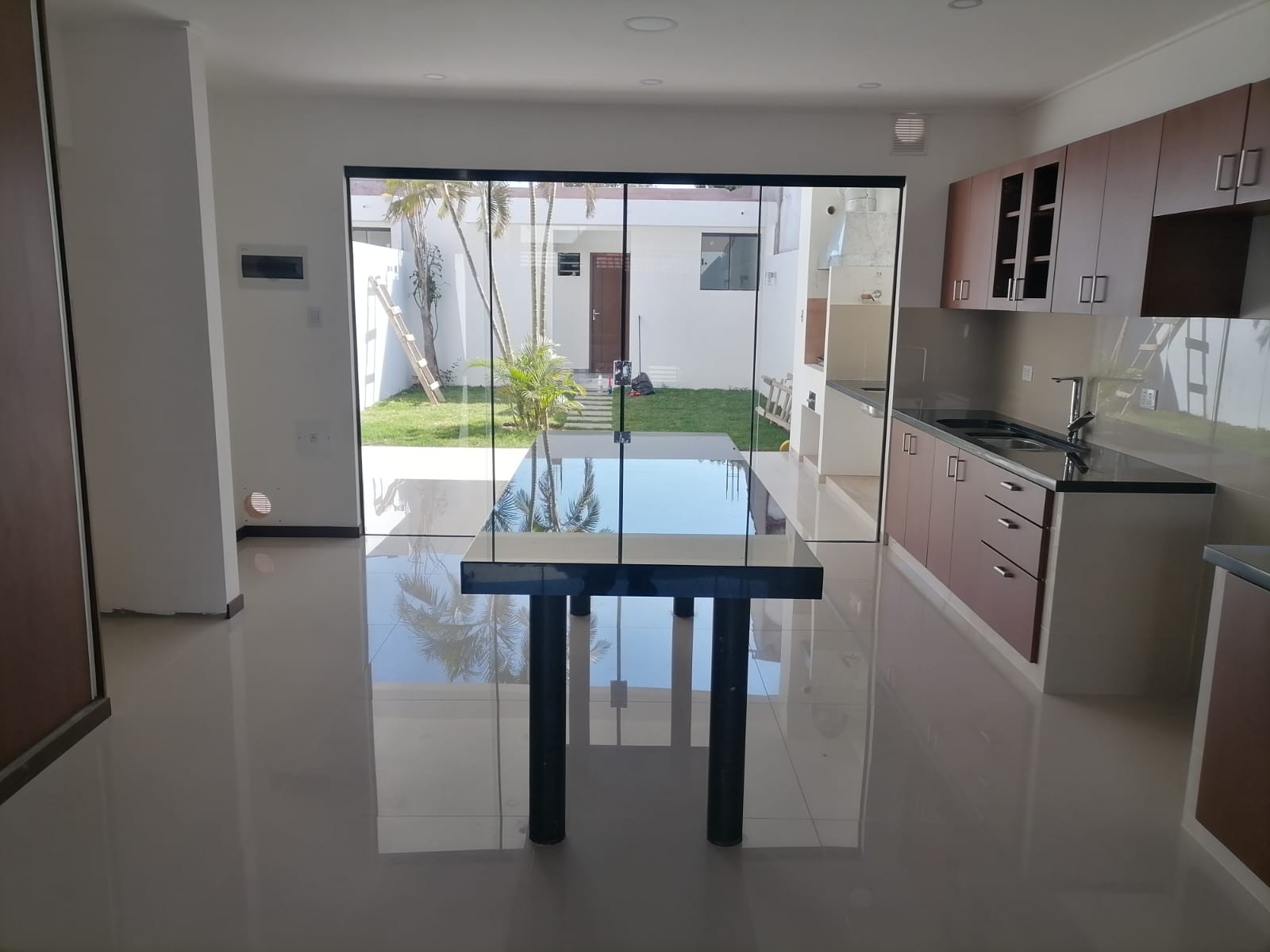 Casa en VentaCALLE FCO BERNACHI  entre Av. Centenario y Av. Roca Coronado 3 dormitorios 3 baños 2 parqueos Foto 12