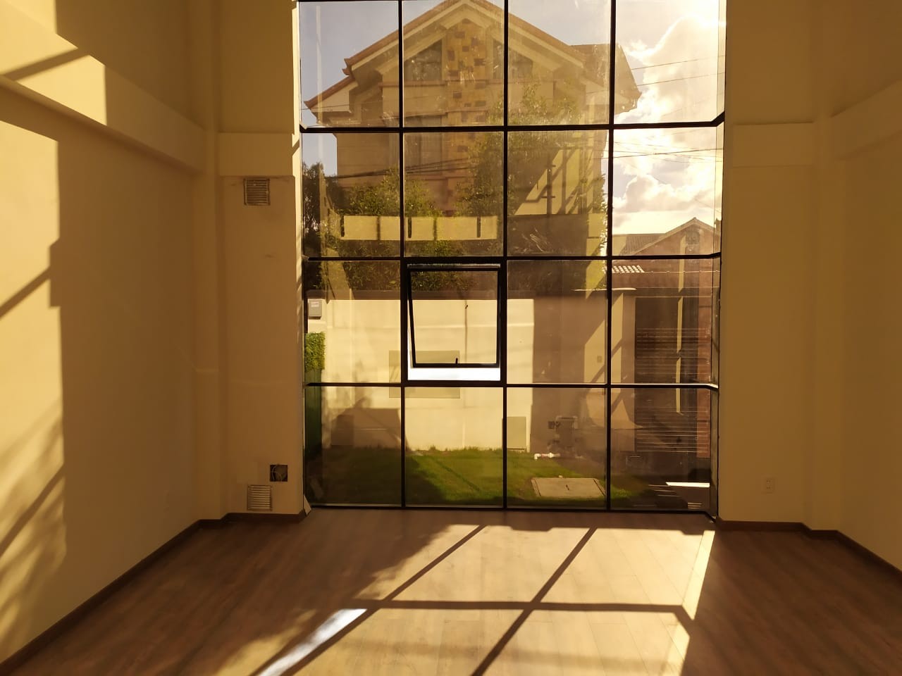 Casa en Achumani en La Paz 3 dormitorios 4 baños 2 parqueos Foto 12