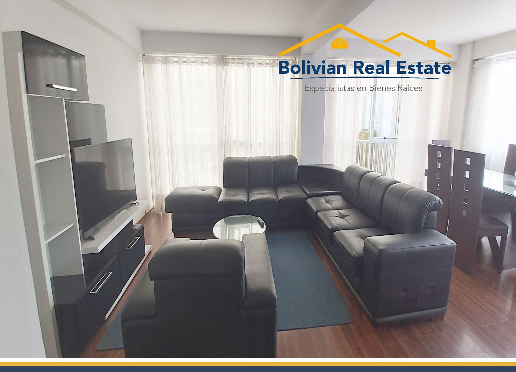 Departamento en AlquilerCALACOTO, Av. BALLIVIAN, TE OFRECEMOS UN  SOLEADO DEPARTAMENTO AMOBLADO EN ALQUILER 4 dormitorios 3 baños 1 parqueos Foto 2