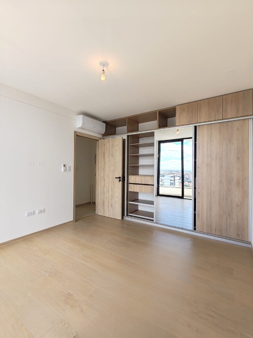 Departamento en AlquilerAv. Los Cusis
Condominio Macororo 15 Foto 12