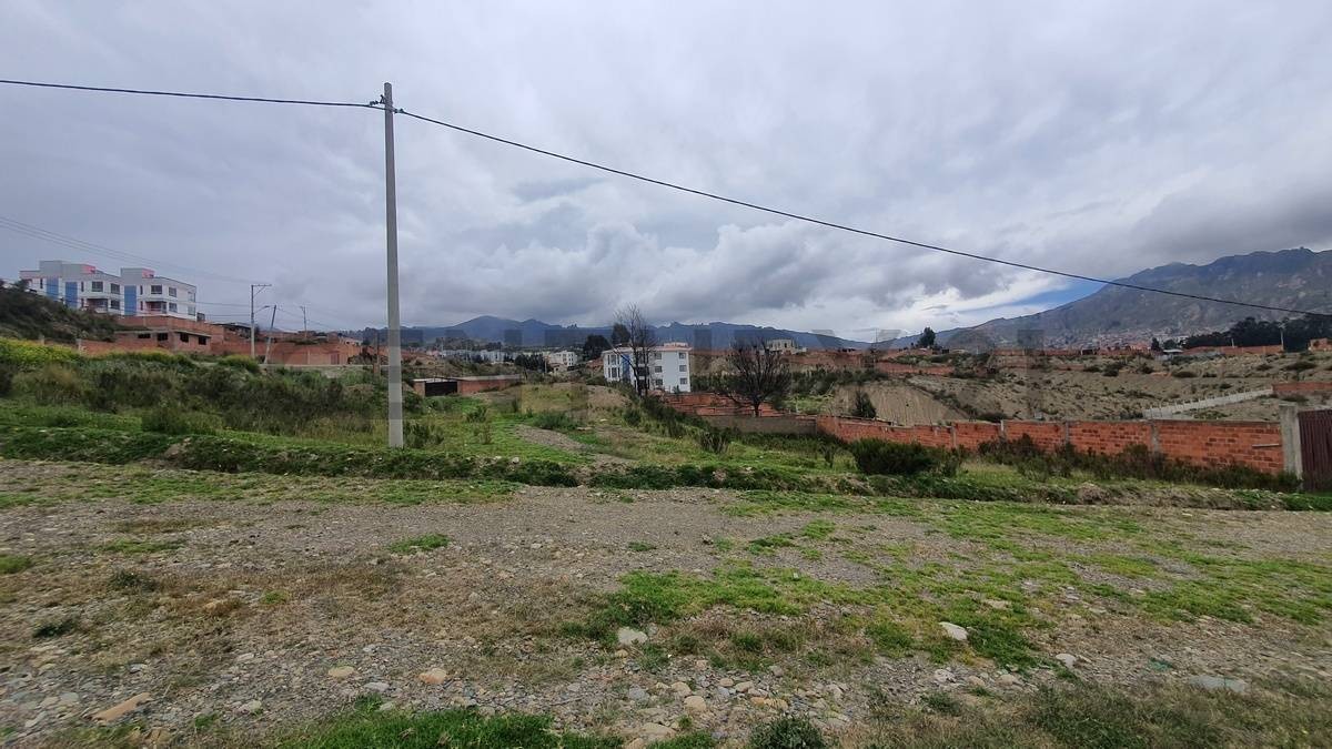Terreno en VentaACHUMANI CONDORES LAKOTA    Foto 4