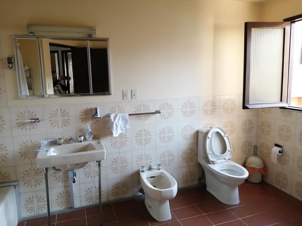 Casa en Achumani en La Paz 6 dormitorios 4 baños 2 parqueos Foto 10