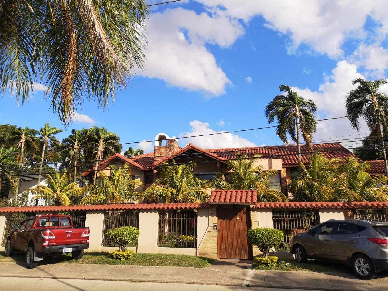 En Alquiler a $us 2,500 Foto 3