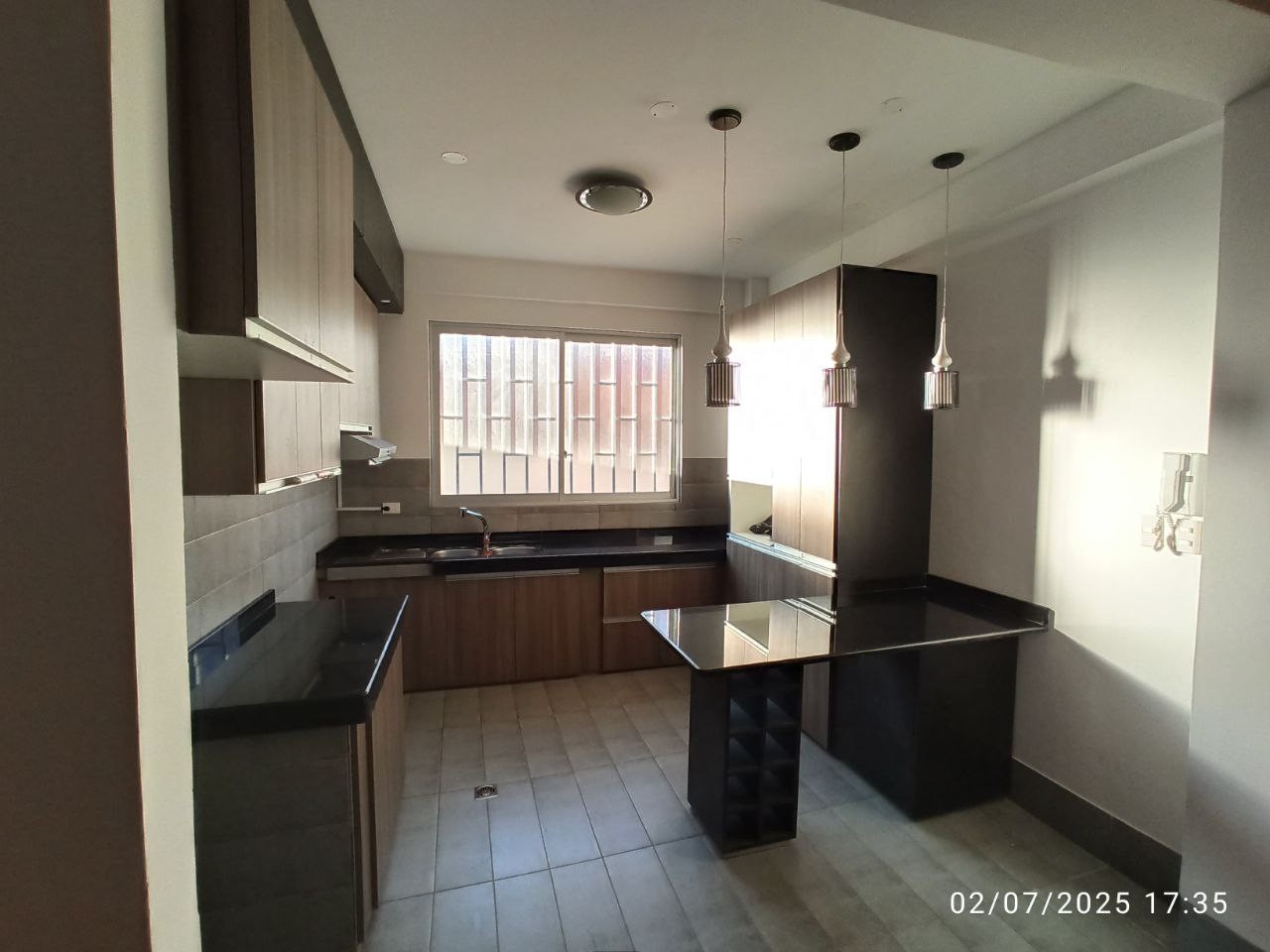 Departamento Los Robles #53, Zona los Almendros. Edificio mutifamiliar 