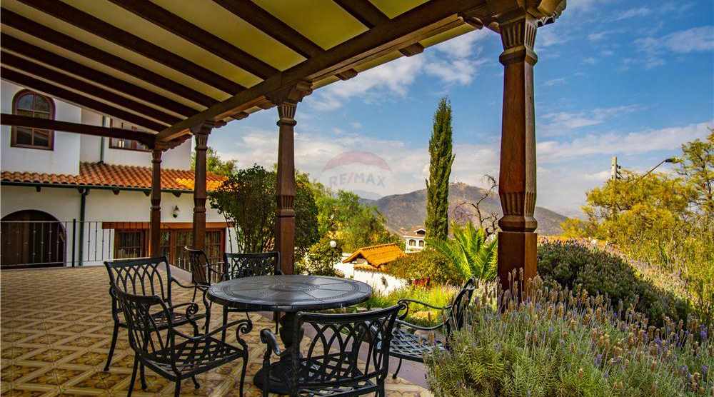 Casa en Aranjuez en Cochabamba 4 dormitorios 5 baños 7 parqueos Foto 20