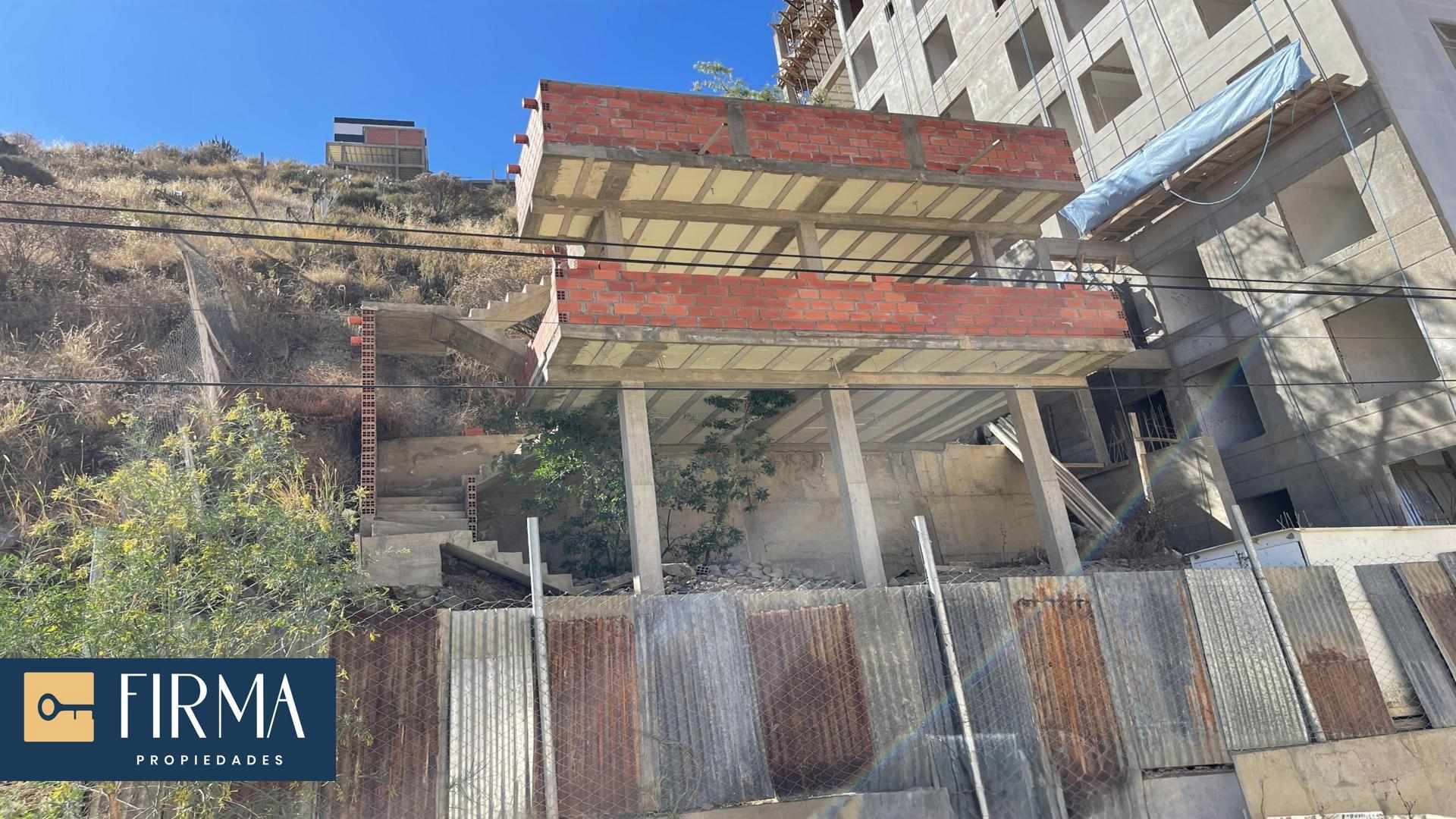 Terreno Zona de Irpavi, esquina calle Pedraza y 18 de Irpavi  Foto 3