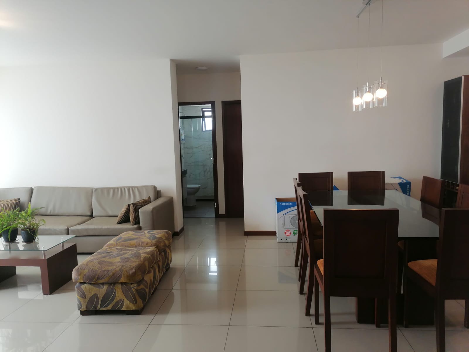 Departamento en Entre 2do y 3er anillo Norte en Santa Cruz de la Sierra 4 dormitorios 3 baños 1 parqueos Foto 4