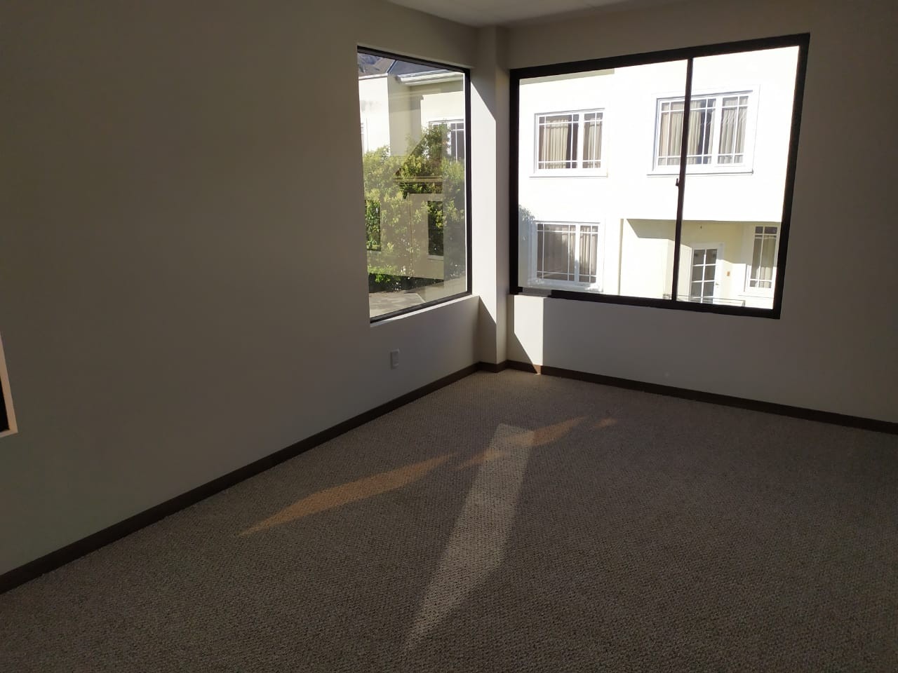 Casa en Achumani en La Paz 3 dormitorios 4 baños 2 parqueos Foto 4