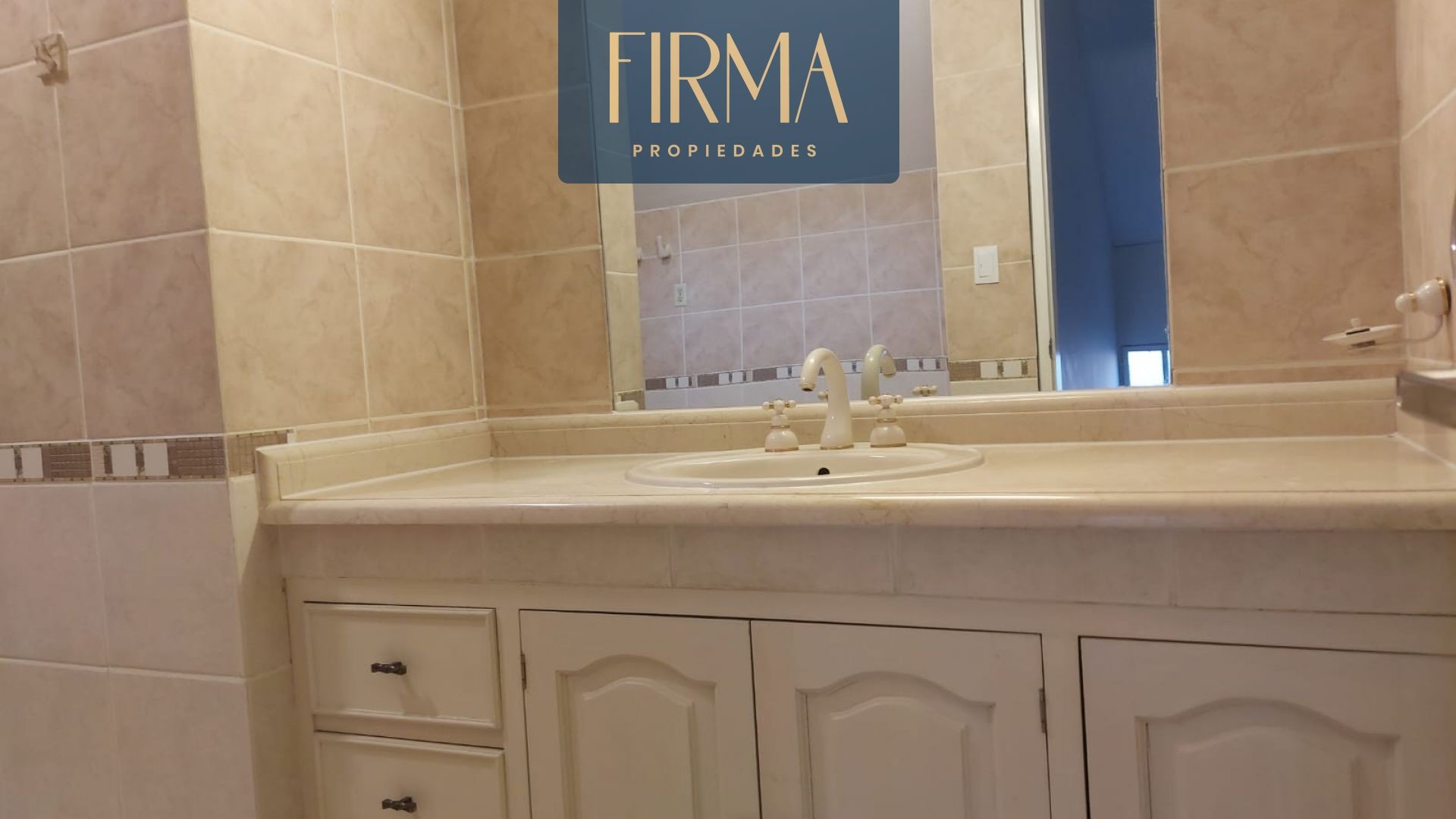 En Venta a $us 385,000 Foto 13