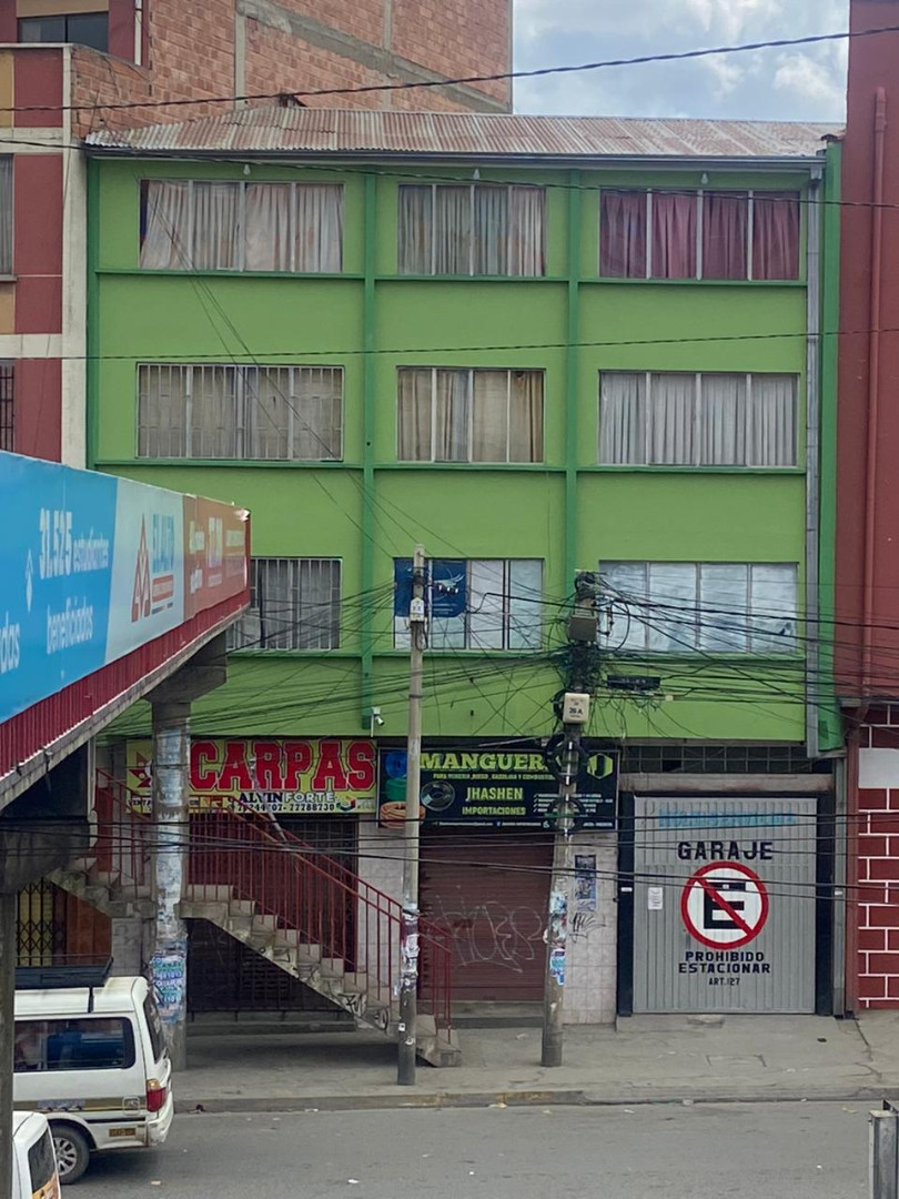 Edificio en VentaAv. 6 de Marzo casi calle 7 - Entrada hacia el Aeropuerto Internacional de El Alto Foto 7