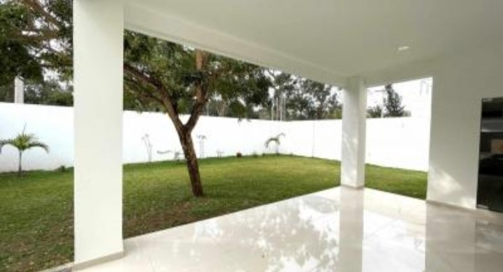 En Venta a $us 430,000 Foto 8