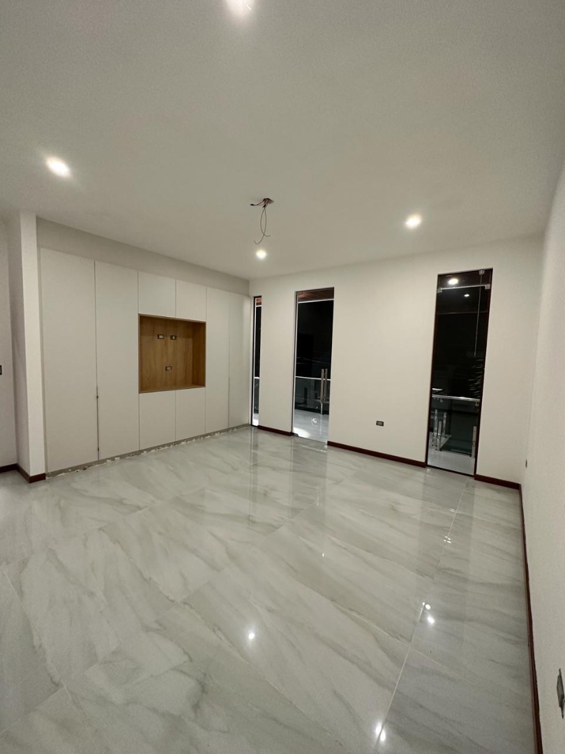 En Venta a $us 475,000 Foto 3