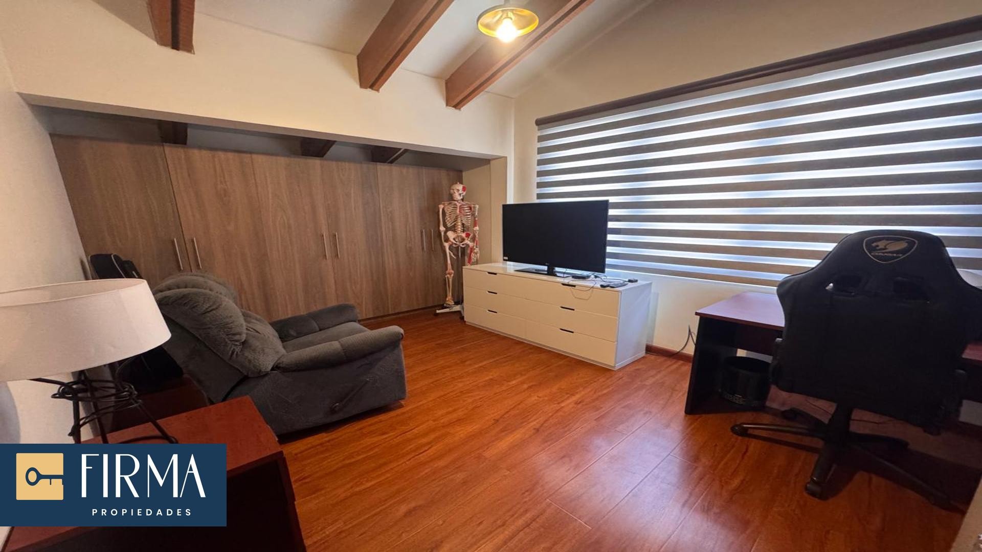 Casa en Irpavi en La Paz 4 dormitorios 6 baños 3 parqueos Foto 8