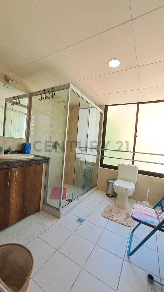 Casa en La Florida en La Paz 4 dormitorios 6 baños 4 parqueos Foto 12