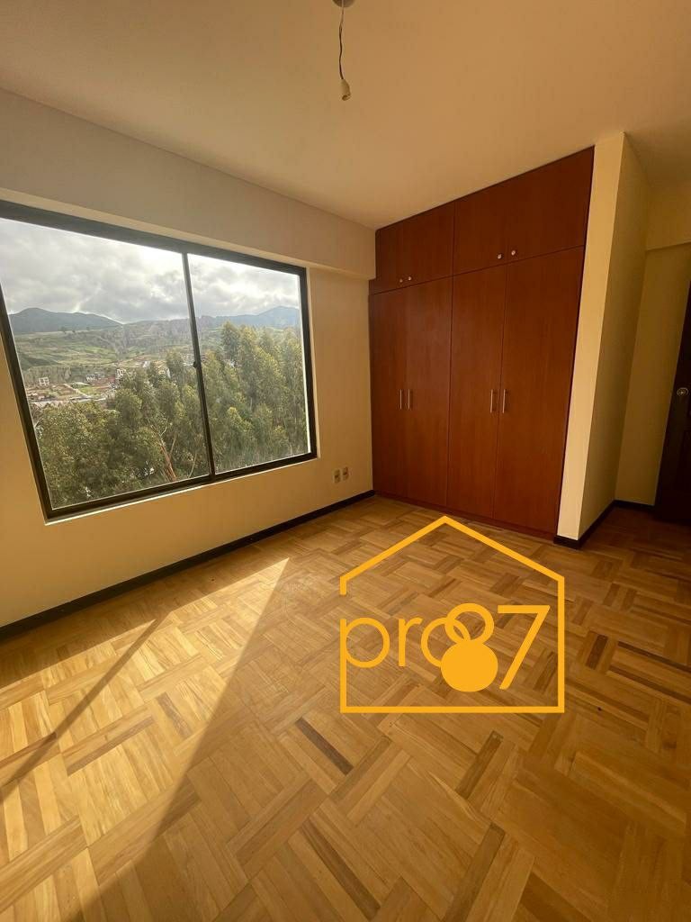 En Venta a $us 98,000 Foto 3