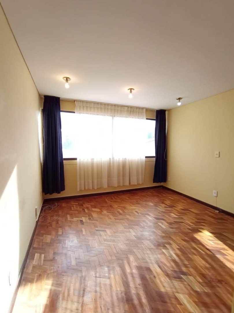 Departamento en Irpavi en La Paz 3 dormitorios 4 baños 1 parqueos Foto 10