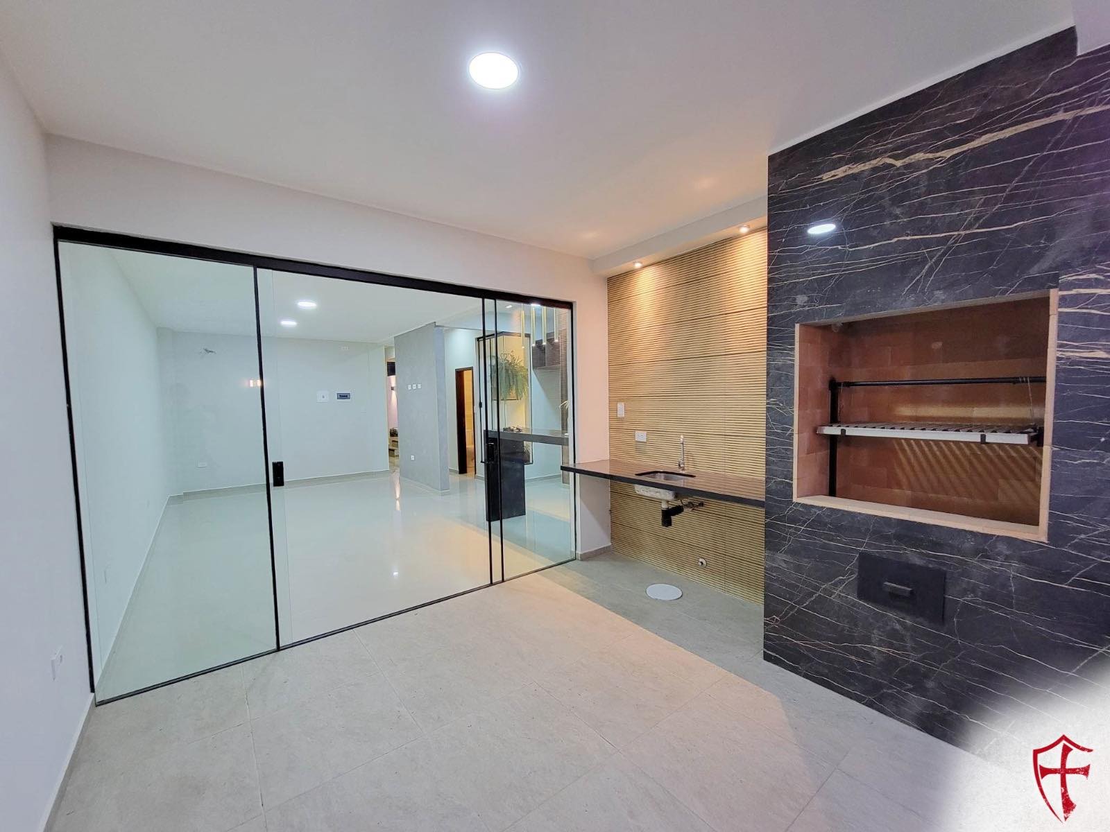 Casa en Entre 3er y 4to anillo Oeste en Santa Cruz de la Sierra 3 dormitorios 3 baños 2 parqueos Foto 15