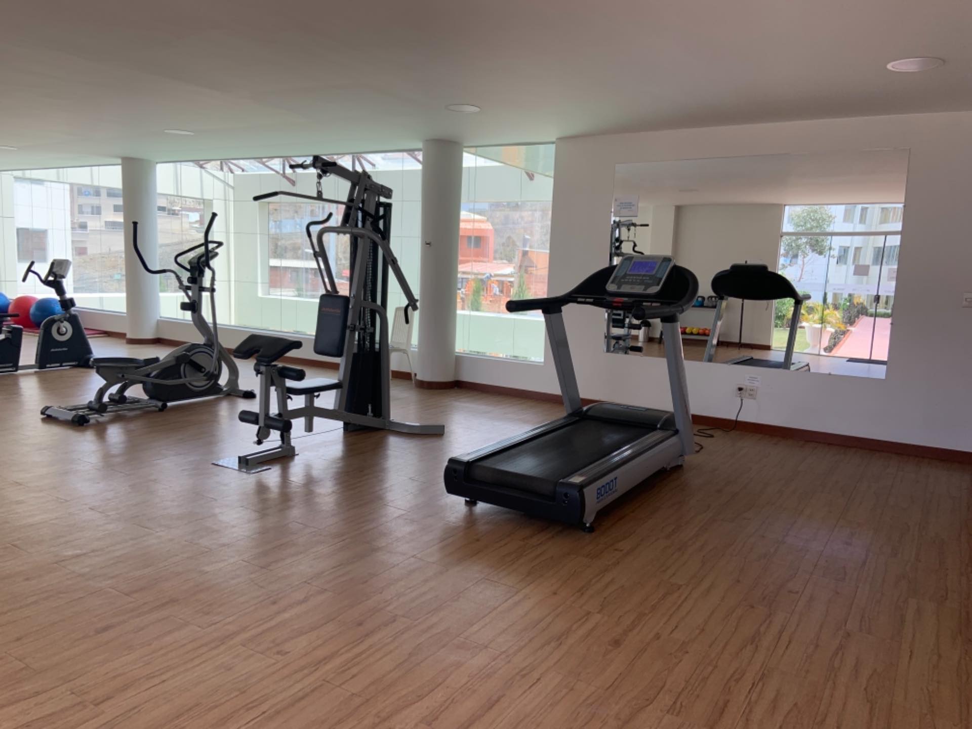 Departamento en VentaAchumani, altura calle 30  2 dormitorios 2 baños 1 parqueos Foto 3