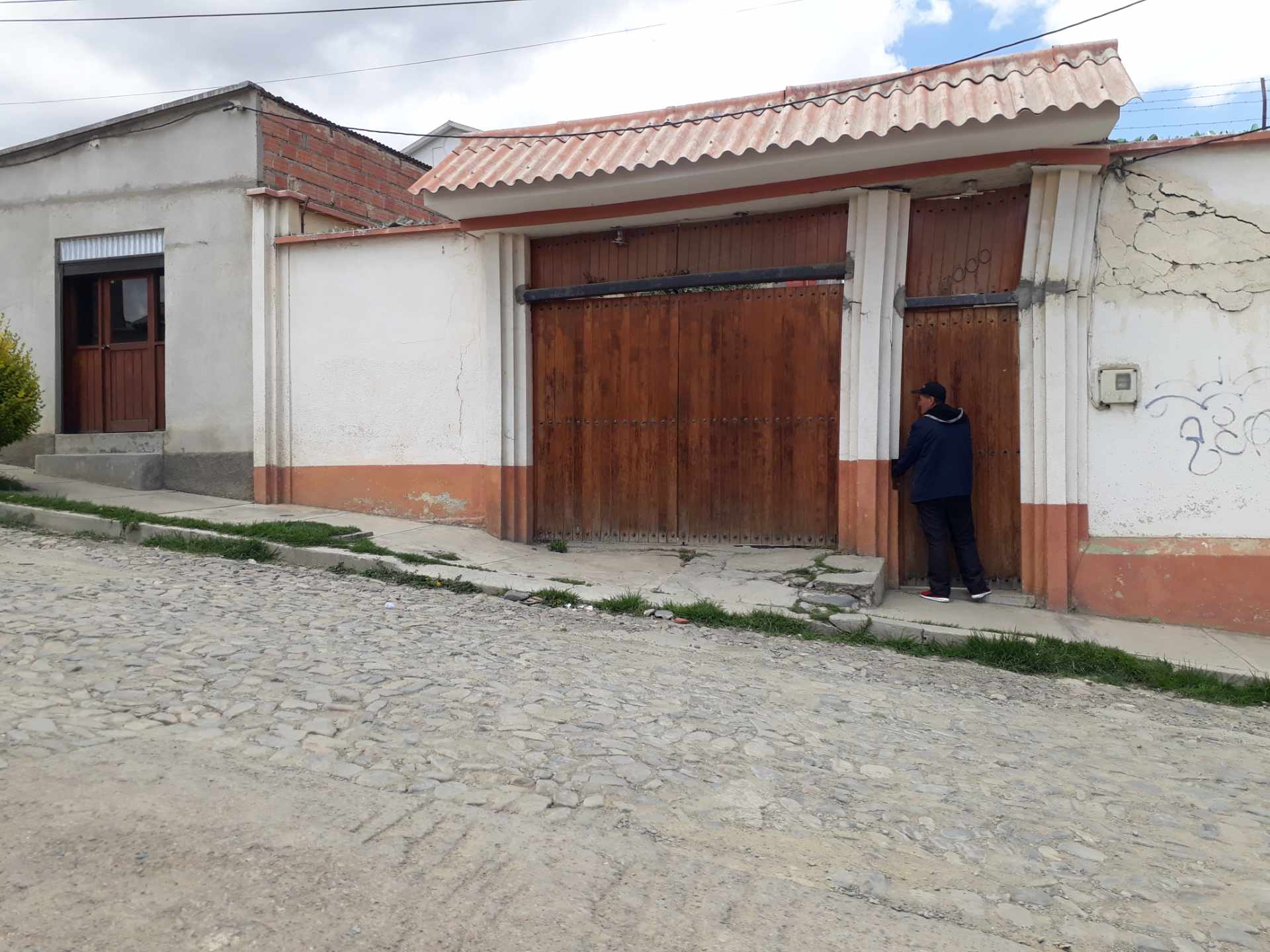 Terreno en VentaCalle 32 de cotacota y la av. las retamas    Foto 5