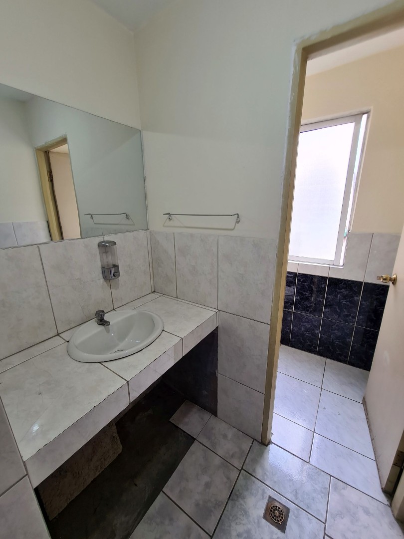 Oficina en VentaOficina en venta Plaza Abaroa - Sopocachi Bajo 6 dormitorios 5 baños  Foto 7