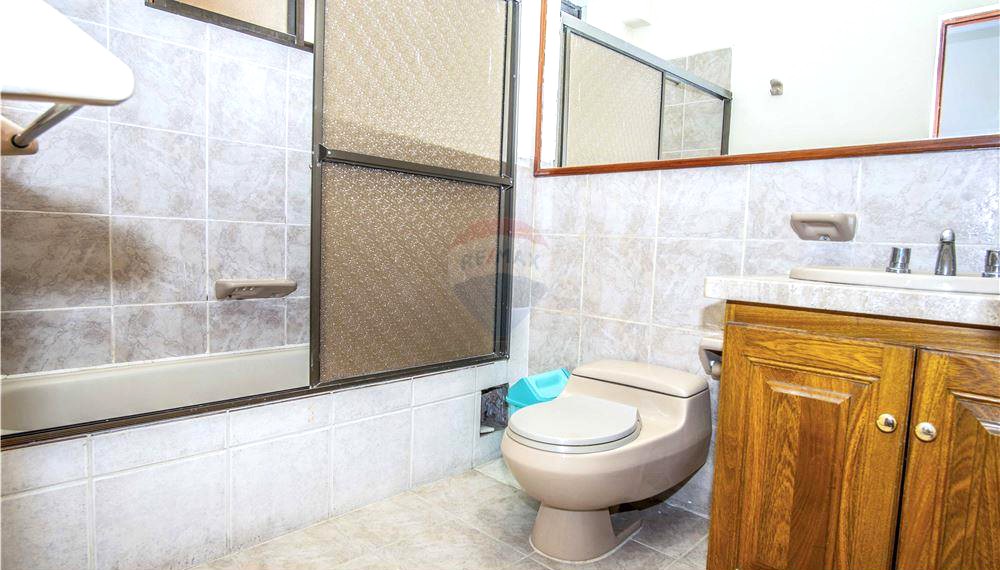 Departamento en Aranjuez en Cochabamba 2 dormitorios 1 baños 1 parqueos Foto 7