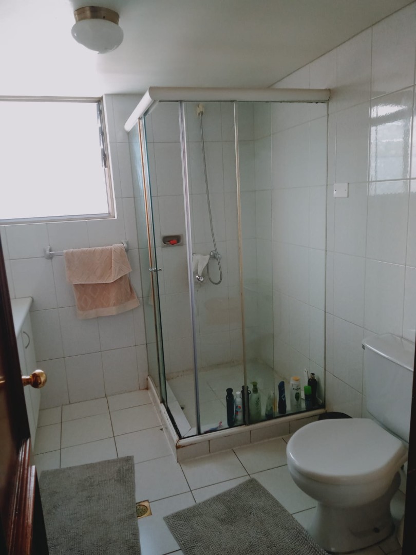 Departamento en Cota Cota en La Paz 3 dormitorios 4 baños 1 parqueos Foto 5