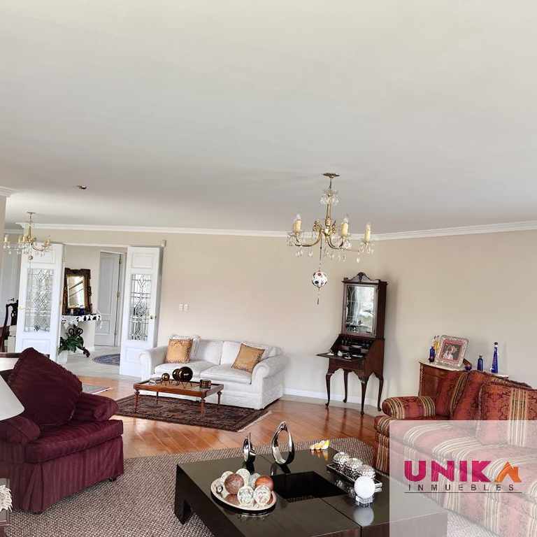 Casa en Venta🏡 HERMOSA CASA AMPLIA Y LLENA DE SOL EN VENTA, EN EL LUGAR MAS CÉNTRICO DE ACHUMANI 4 dormitorios 5 baños 4 parqueos Foto 32