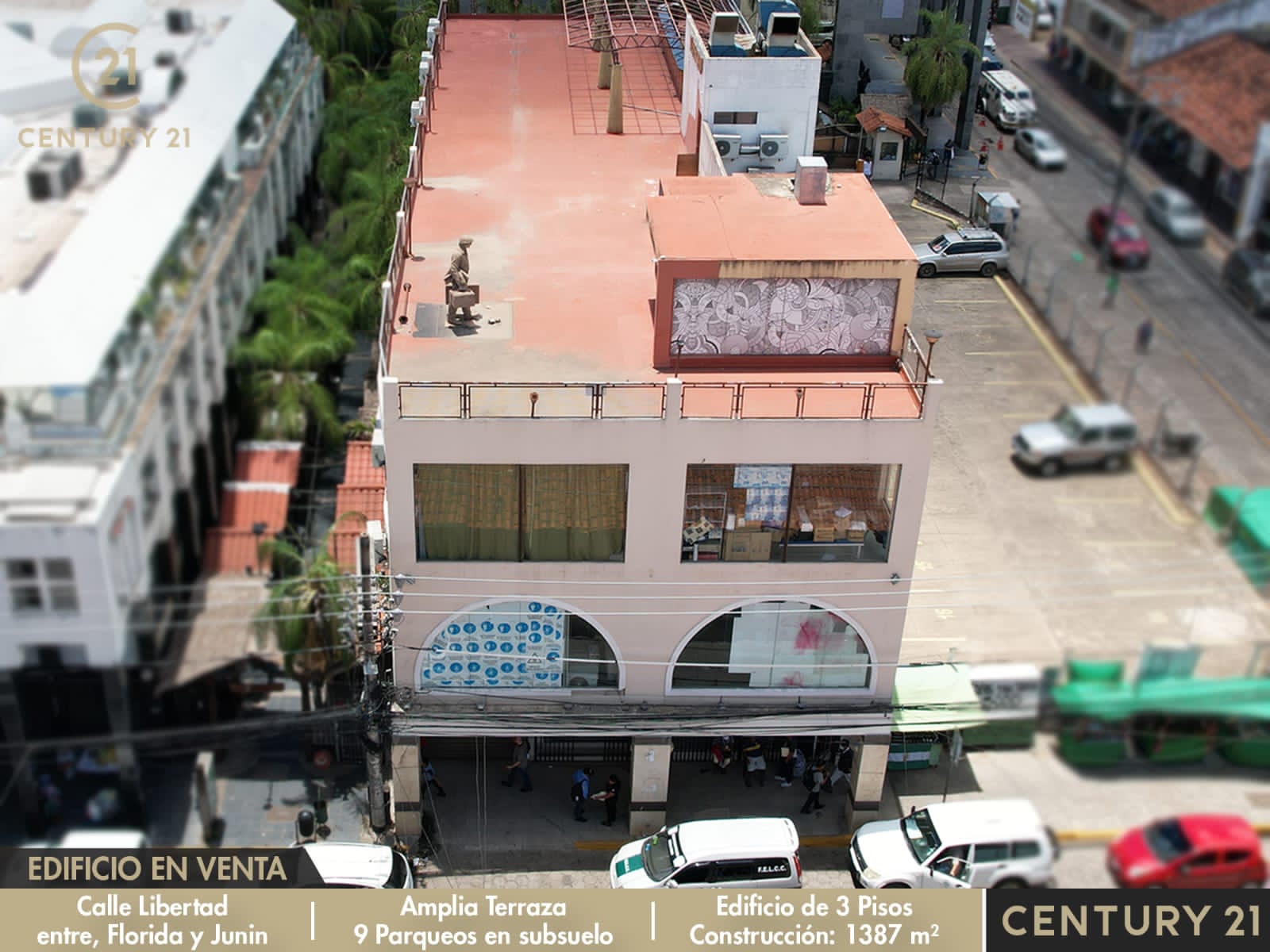 Edificio en VentaC. Libertad -  Media Cuadra de la Plaza Principal (Frente al Banco Union) 1 dormitorios 5 baños 9 parqueos Foto 17