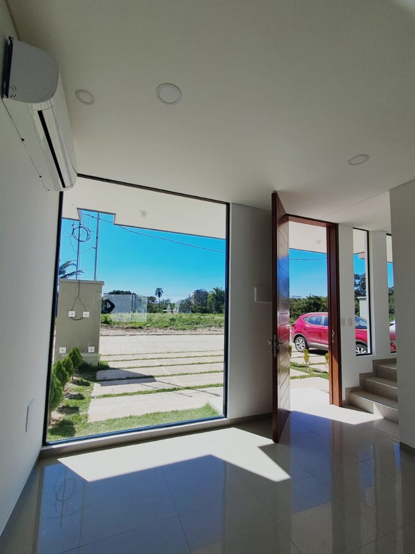 Casa en Venta(TC 7) Urubo, a 3 min. del puente. Condominio Cerrado  Foto 6