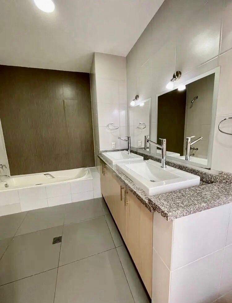 En Alquiler a Bs 8,500 Foto 3