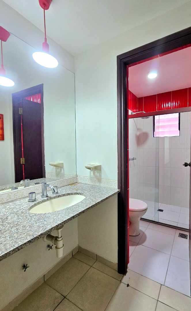 Casa Av. Banzer 7mo ANILLO  Foto 11