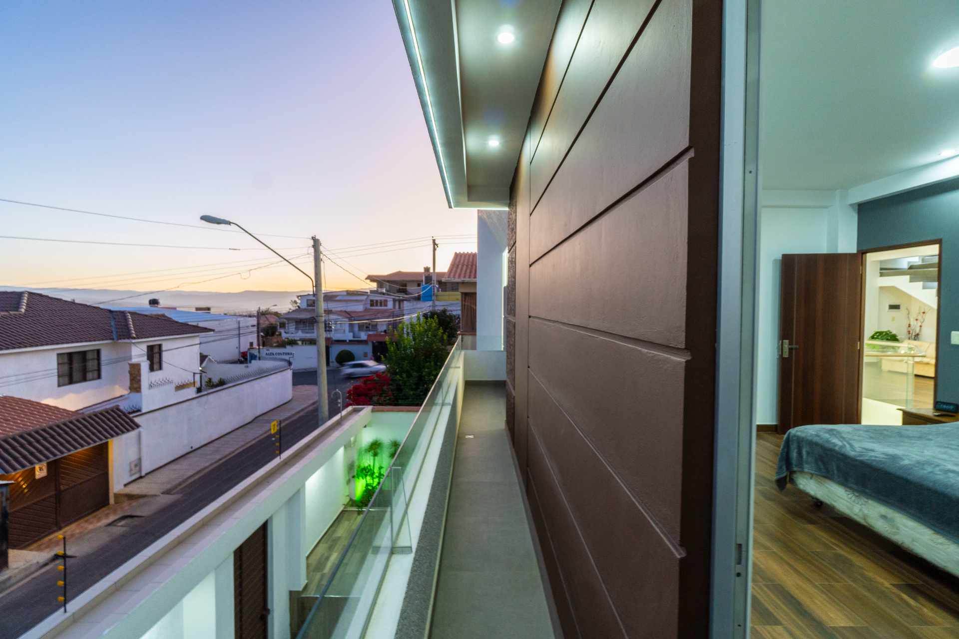 Casa Calle Begonia entre Av. Pando y Trinitaria Foto 26