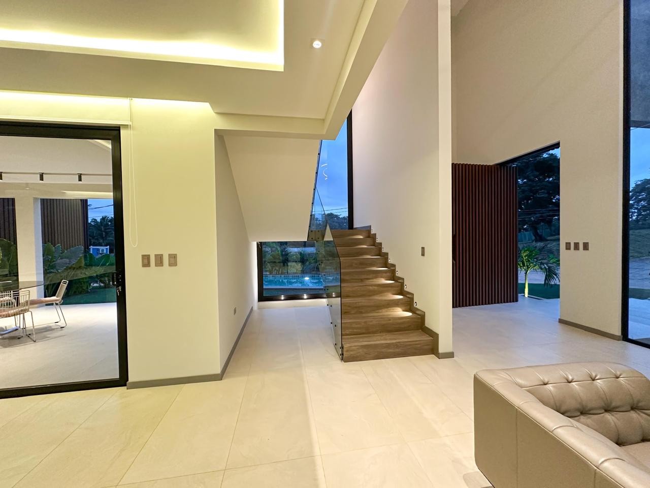 Casa en VentaColinas del Urubó Las Palmeras - Hermosa Casa en Venta Foto 2