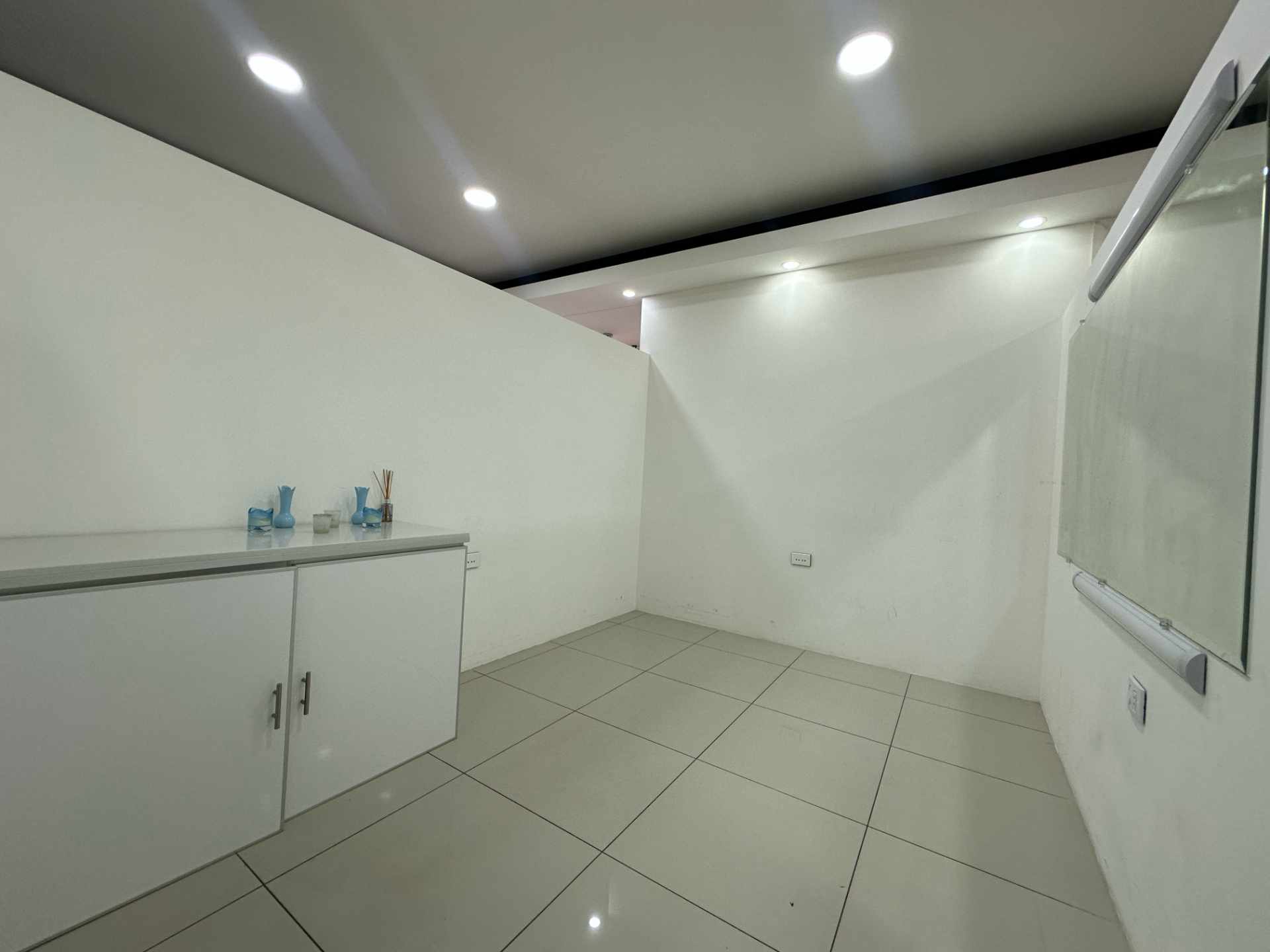 Local comercial en VentaNegocio Comercial en venta, Cond. Madero Residences  Foto 11