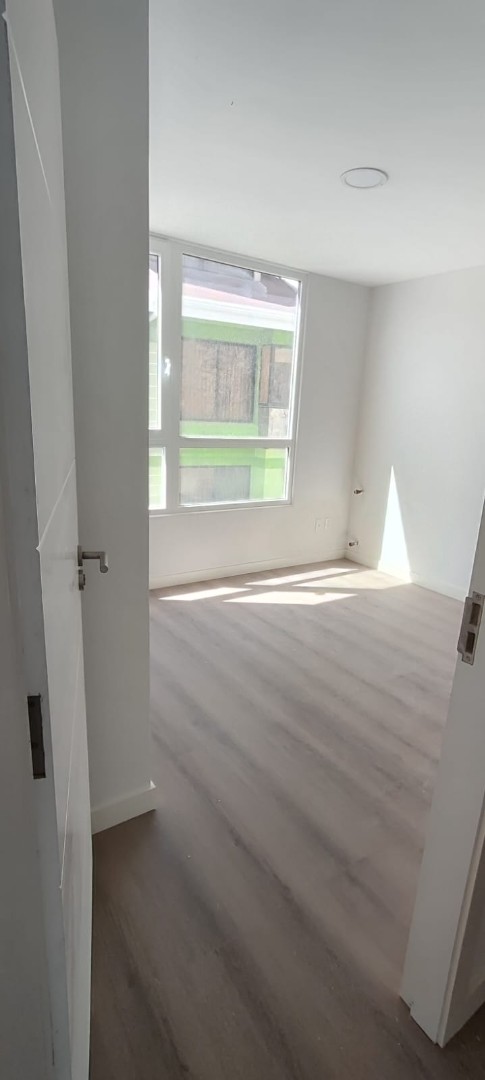 Departamento en Irpavi en La Paz 2 dormitorios 2 baños 1 parqueos Foto 4