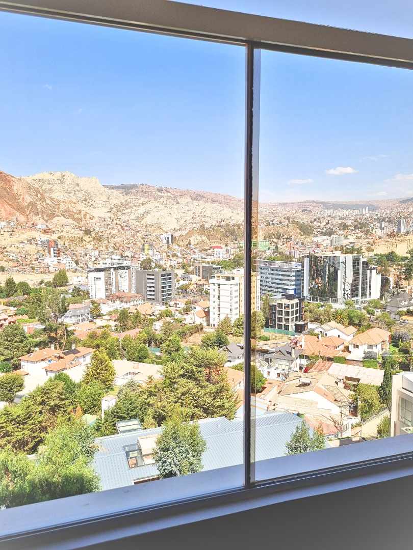 Departamento en La Florida en La Paz 2 dormitorios 1 baños 1 parqueos Foto 3