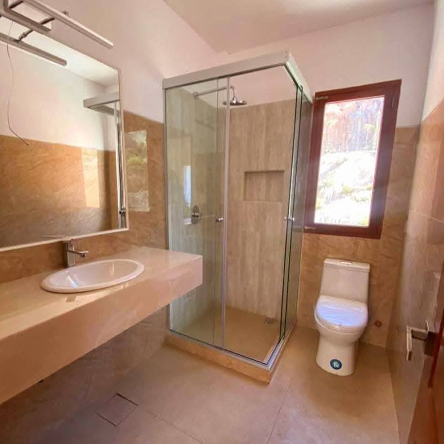 Casa en Aranjuez en La Paz 5 dormitorios 6 baños 2 parqueos Foto 8