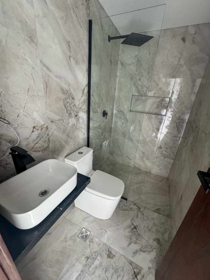 Departamento en Alquiler5to y 6to Anillo entre Banzer y Beni Foto 1