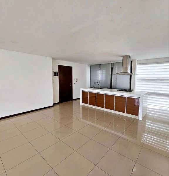 Departamento AV. CANAL ISUTO , ENTRE 2DO Y 3ER ANILLO Foto 10