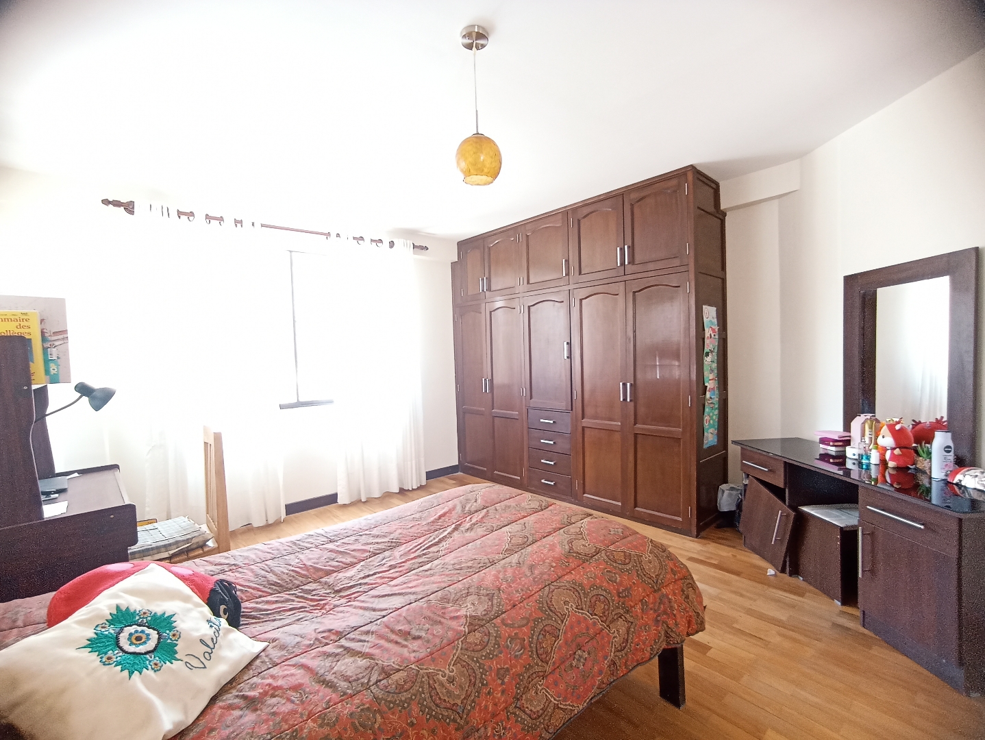 Casa en VentaACHUMANI LOMAS DE ACHUMANI  3 dormitorios 4 baños 2 parqueos Foto 11