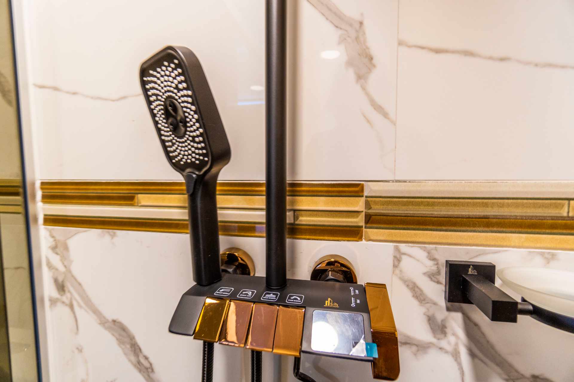 Departamento en Cala Cala en Cochabamba 3 dormitorios 3 baños 1 parqueos Foto 12