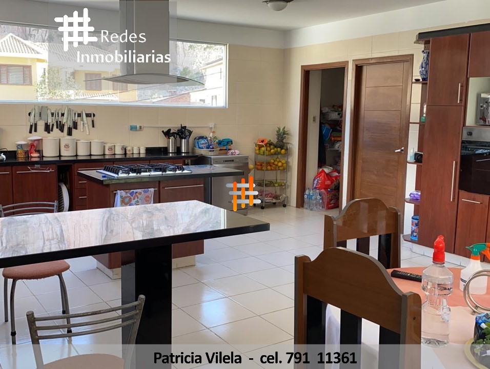 Casa en Aranjuez en La Paz 4 dormitorios 6 baños 2 parqueos Foto 2