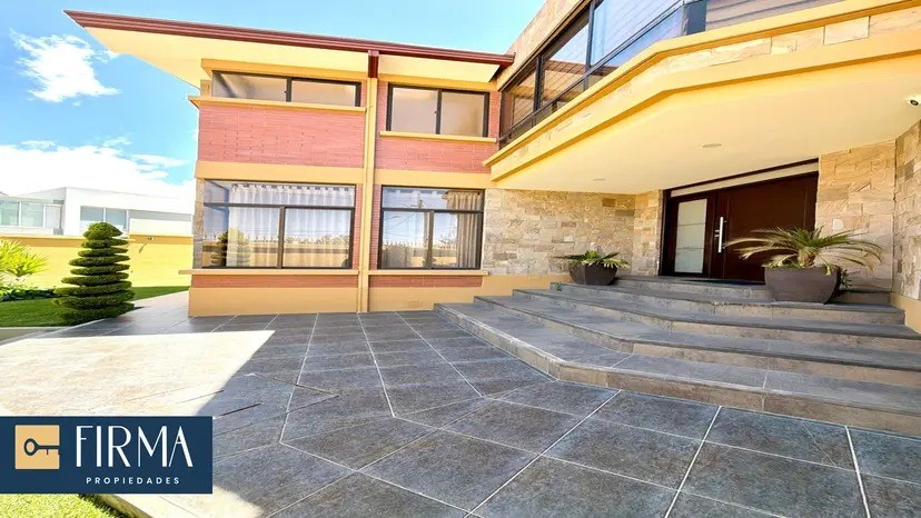 Casa en VentaCASA EM VENTA EN ACHUMANI 4 dormitorios 6 baños 4 parqueos Foto 8