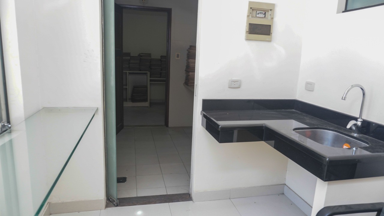 Oficina en VentaC/ Manuel Ignacio Salvatierra entre c/ Potosi y c/ Cochabamba Foto 7