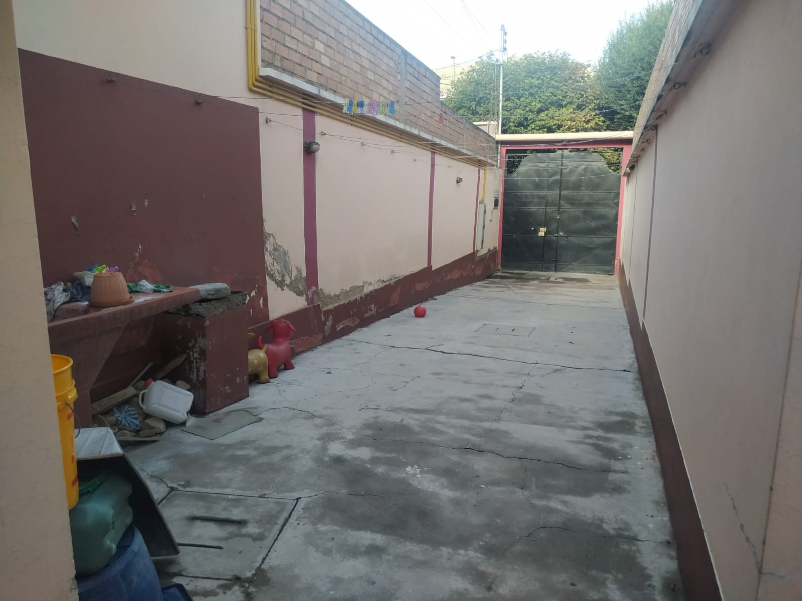 Casa en Miraflores en La Paz 6 dormitorios 5 baños 1 parqueos Foto 4