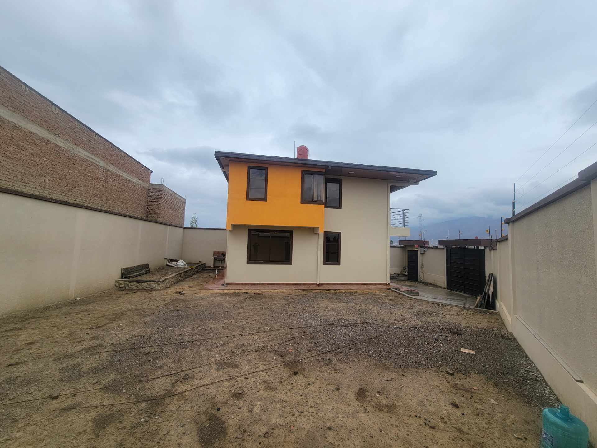 Casa Av. del Tunel del Abra km 7, tres cuadras al norte Foto 2