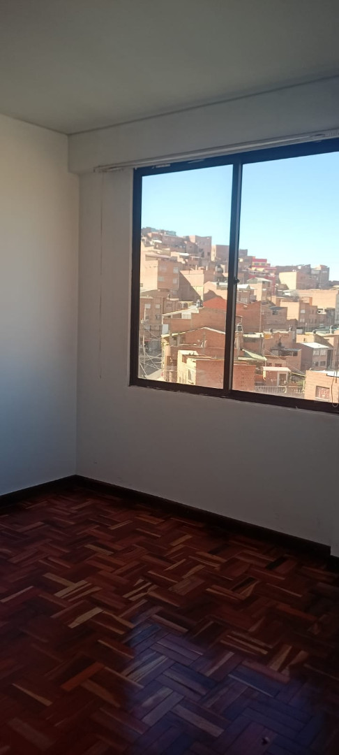 En Alquiler a Bs 1,800 Foto 7